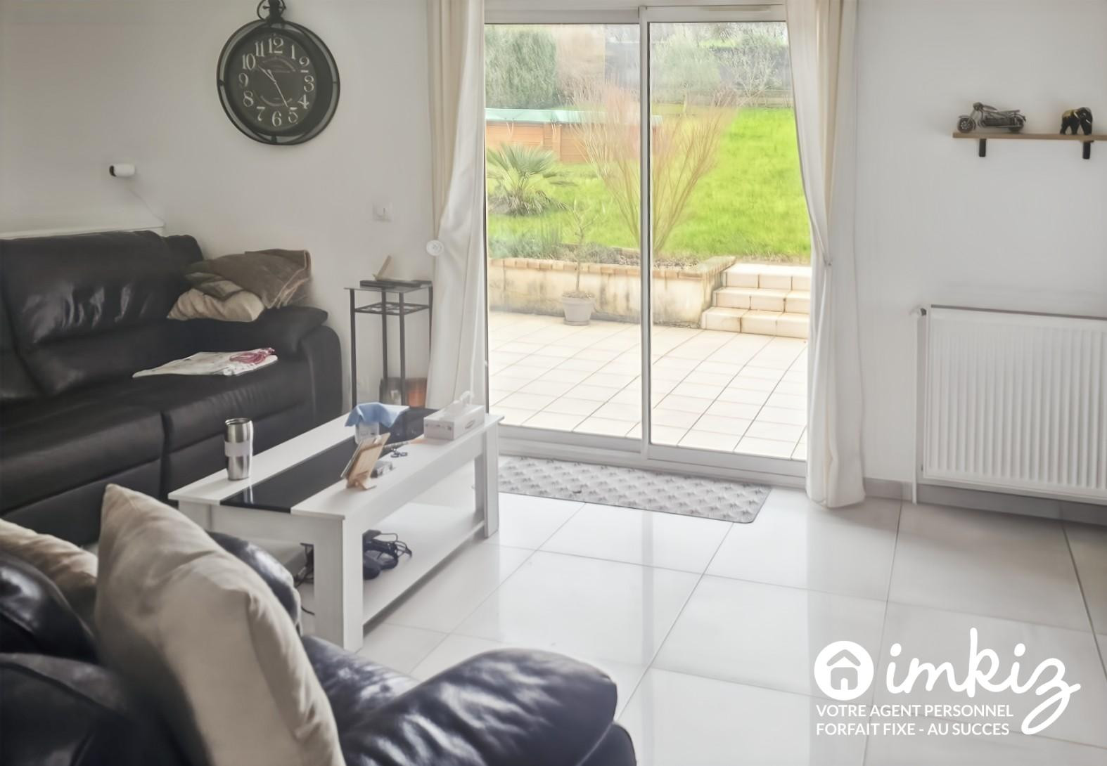 
                                                Vente
                                                 Maison au calme  proche commodités 4 pièces