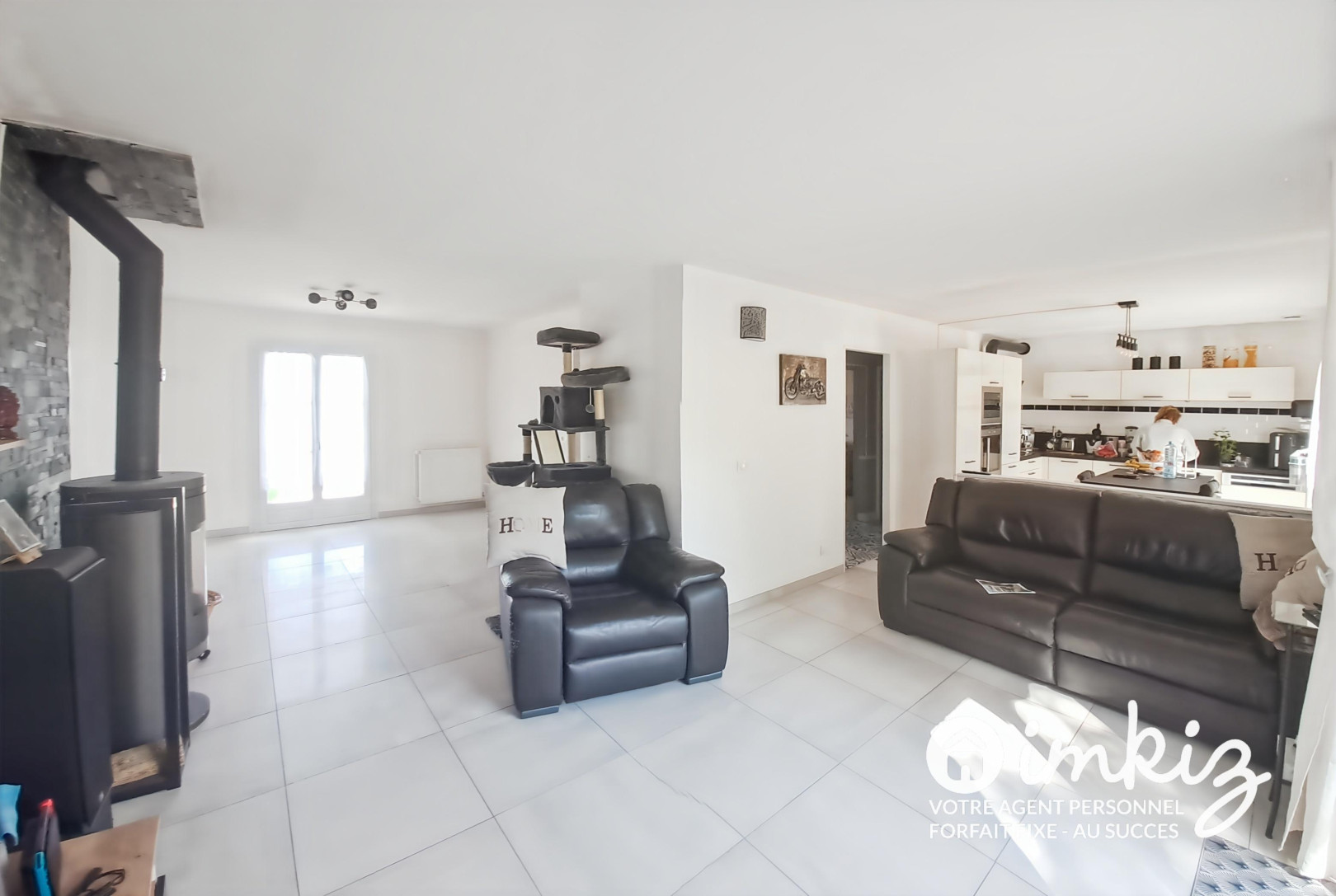 
                                                Vente
                                                 Maison au calme  proche commodités 4 pièces