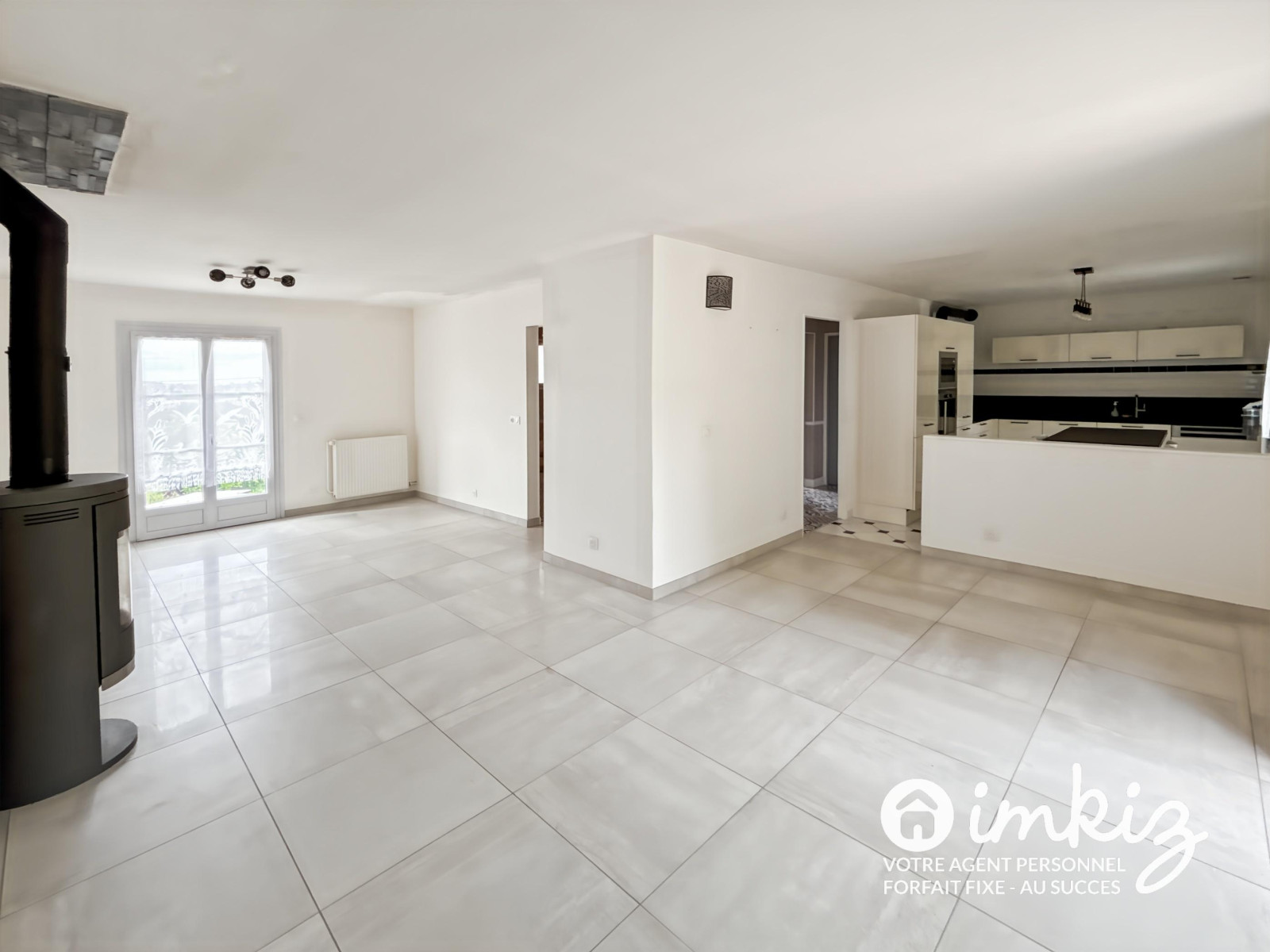 
                                                Vente
                                                 Maison au calme  proche commodités 4 pièces