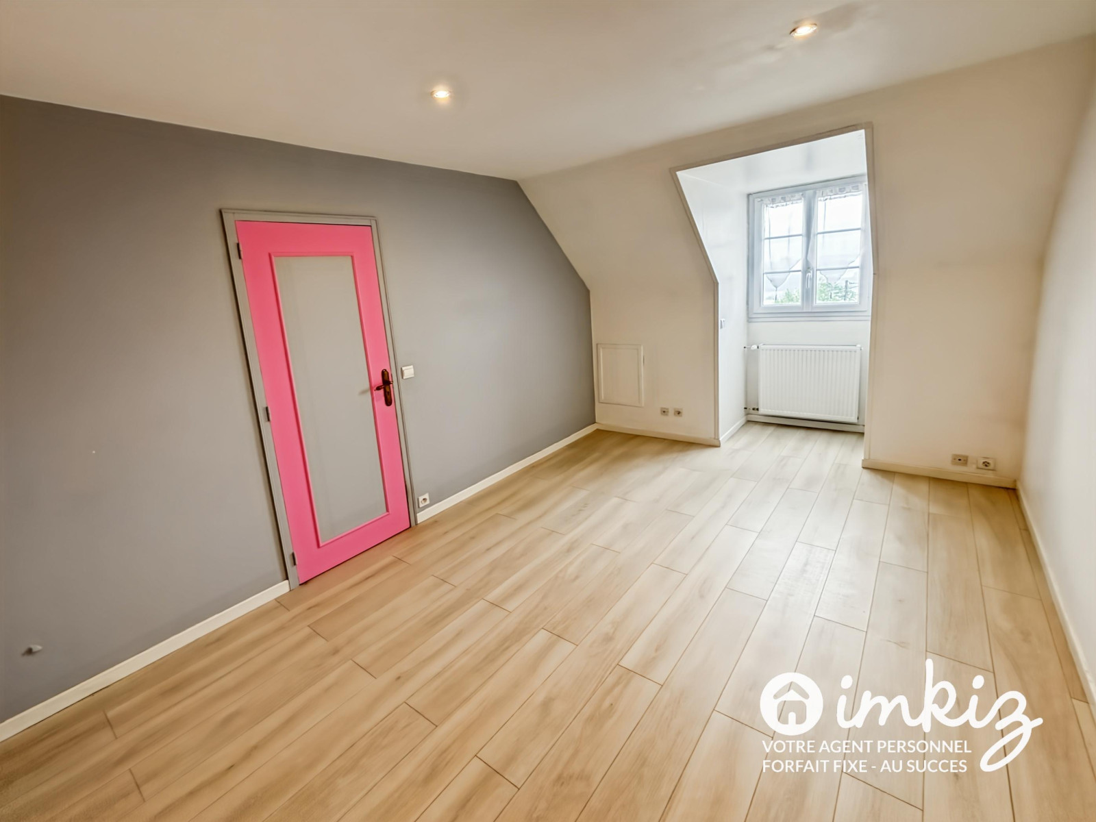 
                                                Vente
                                                 Maison au calme  proche commodités 4 pièces