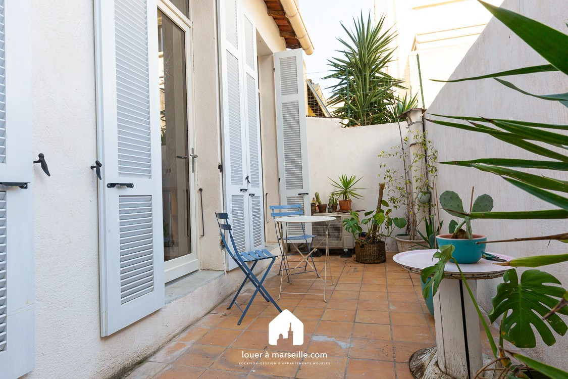 
                                                Location
                                                 MAISON AUREA