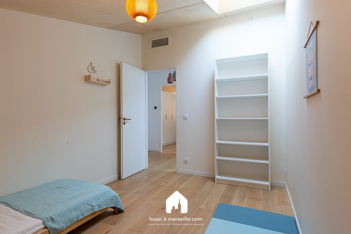 
                                                Location
                                                 MAISON AUREA