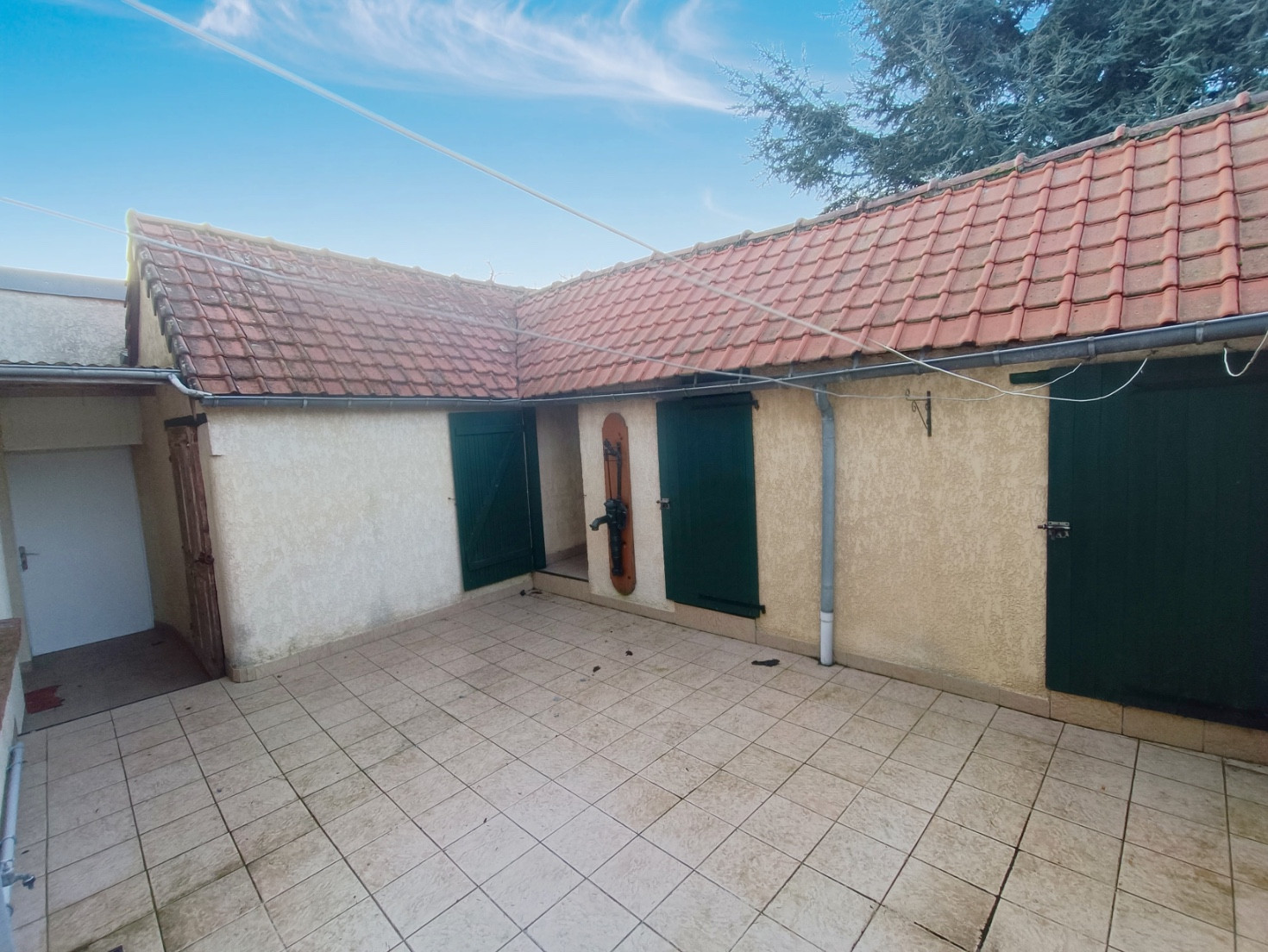 
                                                Vente
                                                 Maison avec 4 chambres, jardin et garage