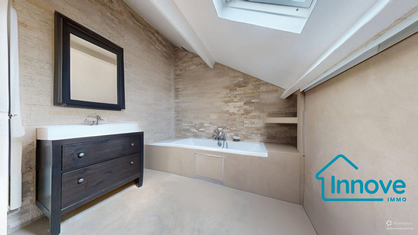 
                                                Vente
                                                 Maison avec dépendance aménagée