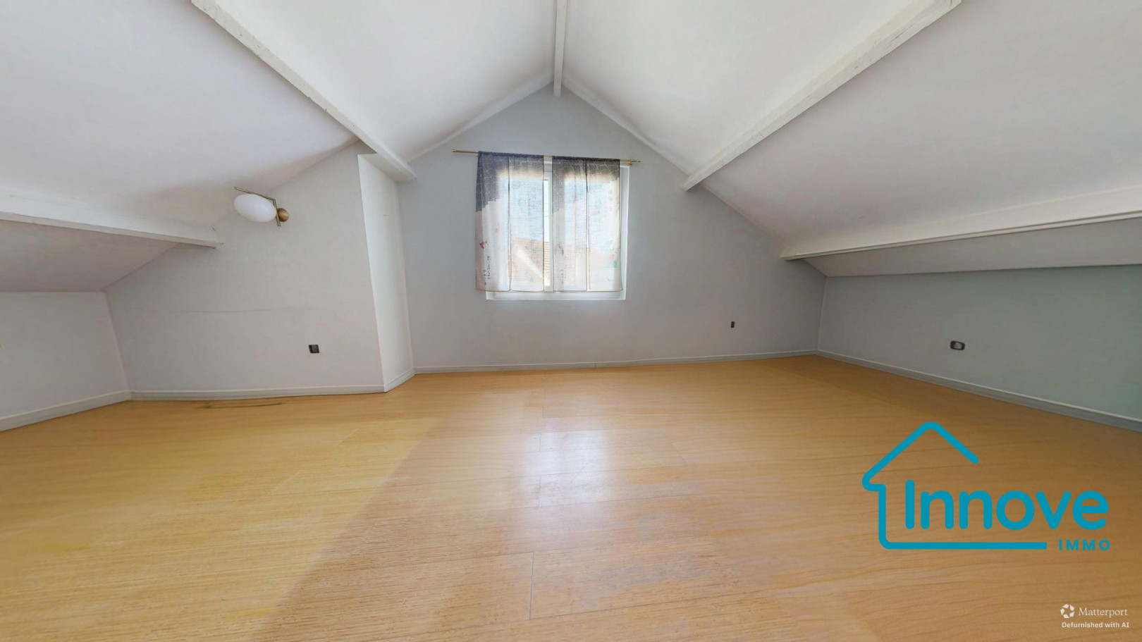 
                                                Vente
                                                 Maison avec dépendance aménagée