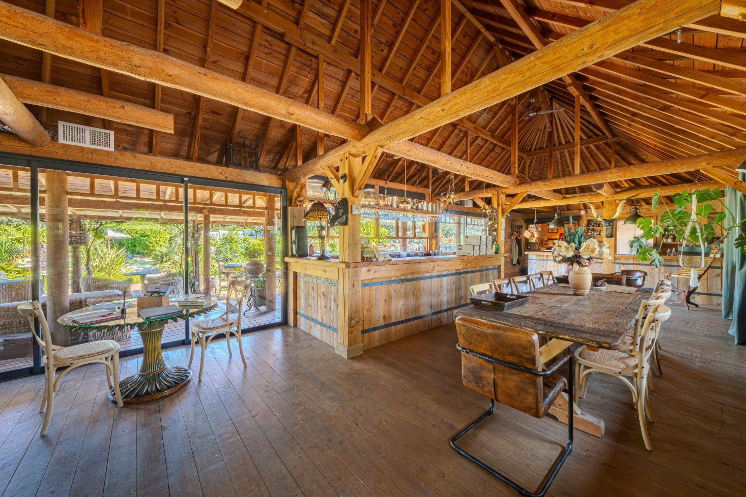 
                                                Vente
                                                 MAISON AVEC GITES - PISCINE - DEPENDANCES
