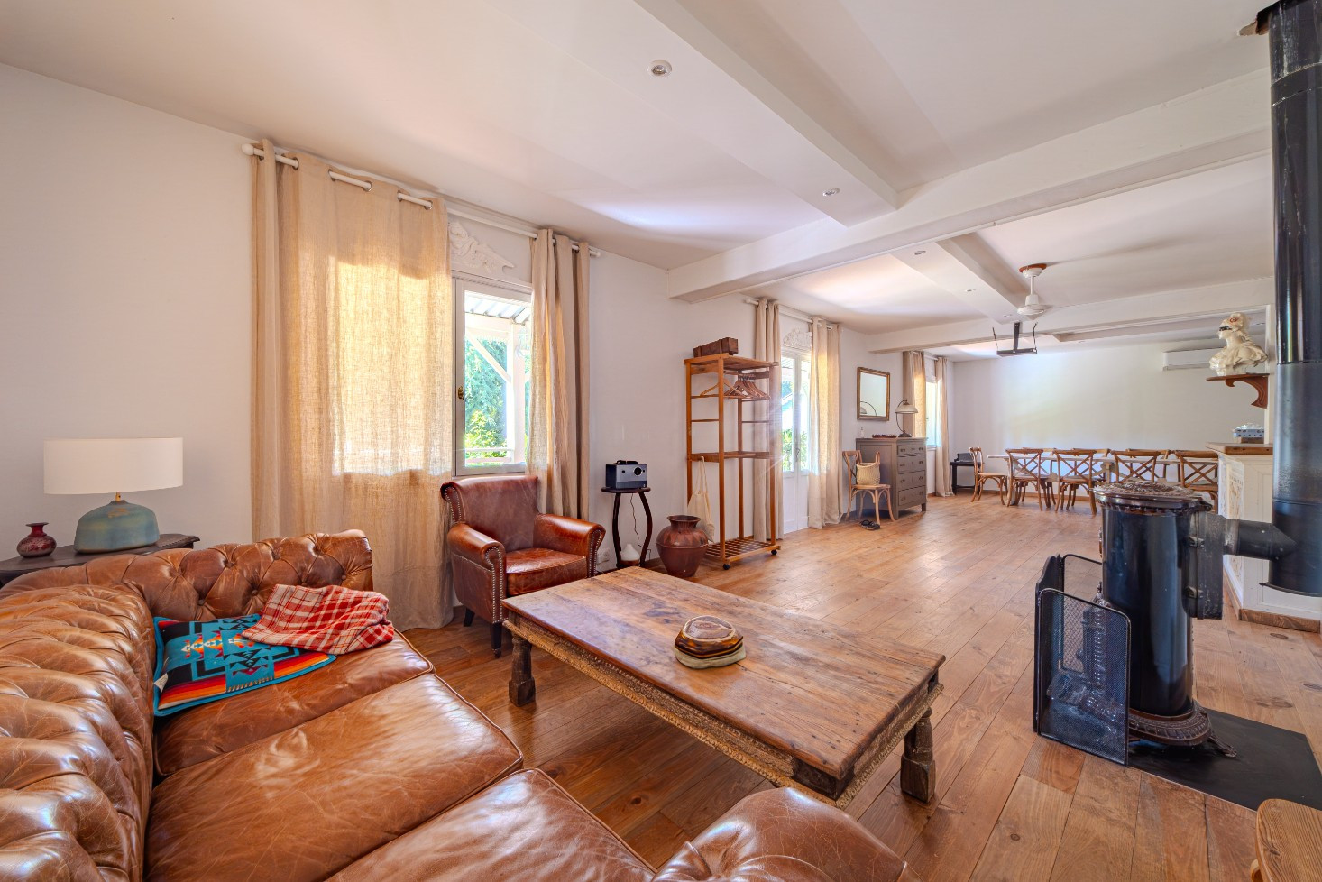 
                                                Vente
                                                 MAISON AVEC GITES - PISCINE - DEPENDANCES