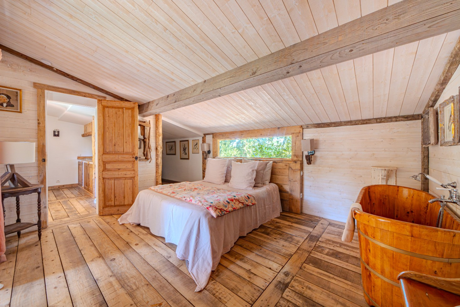 
                                                Vente
                                                 MAISON AVEC GITES - PISCINE - DEPENDANCES