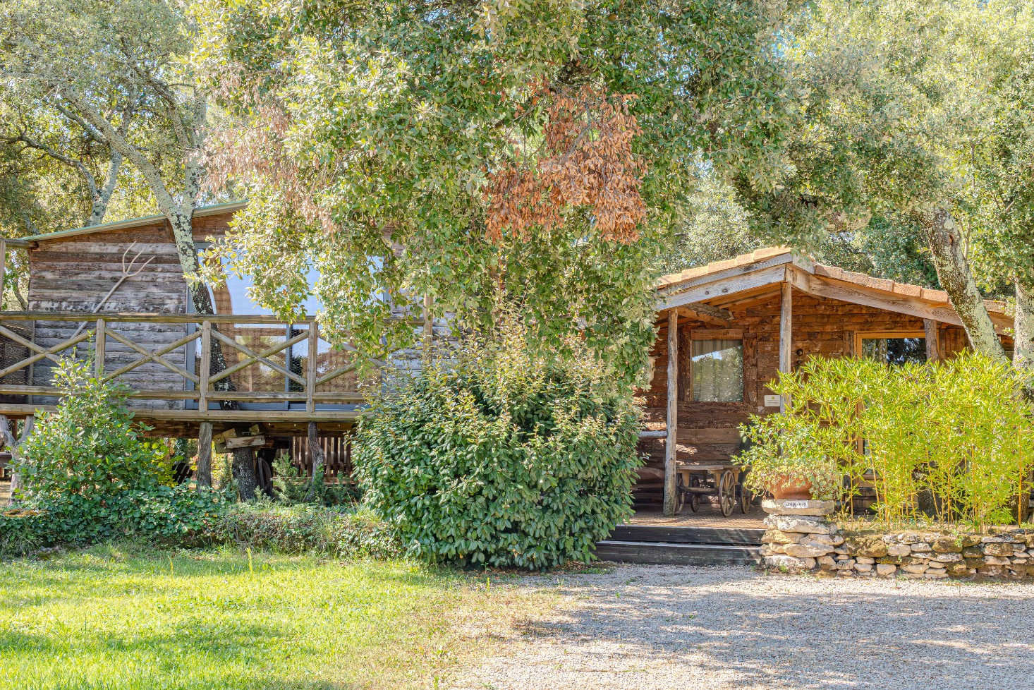 
                                                Vente
                                                 MAISON AVEC GITES - PISCINE - DEPENDANCES