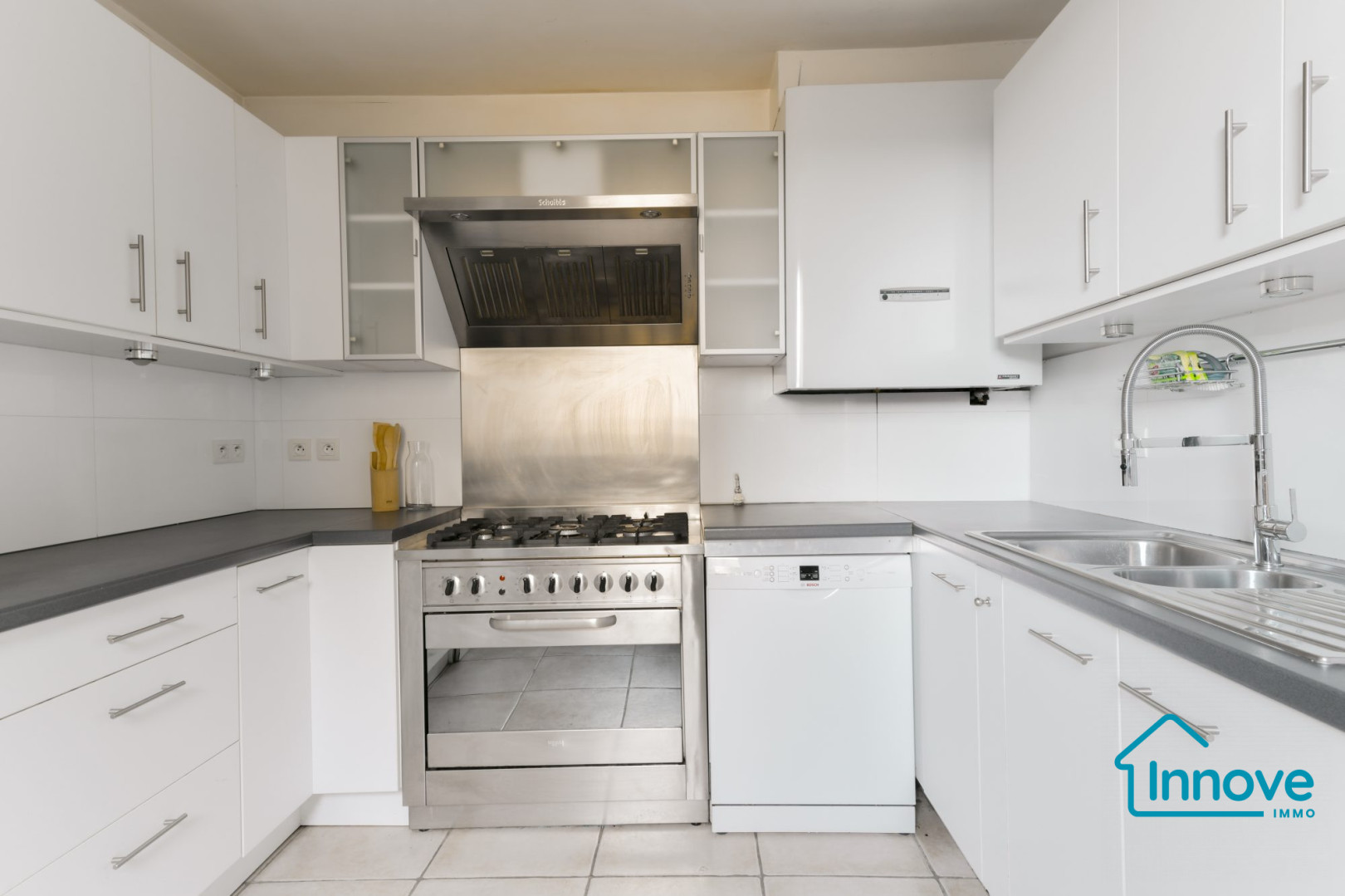 
                                                Vente
                                                 Maison avec jardin, au calme et proche centre ville