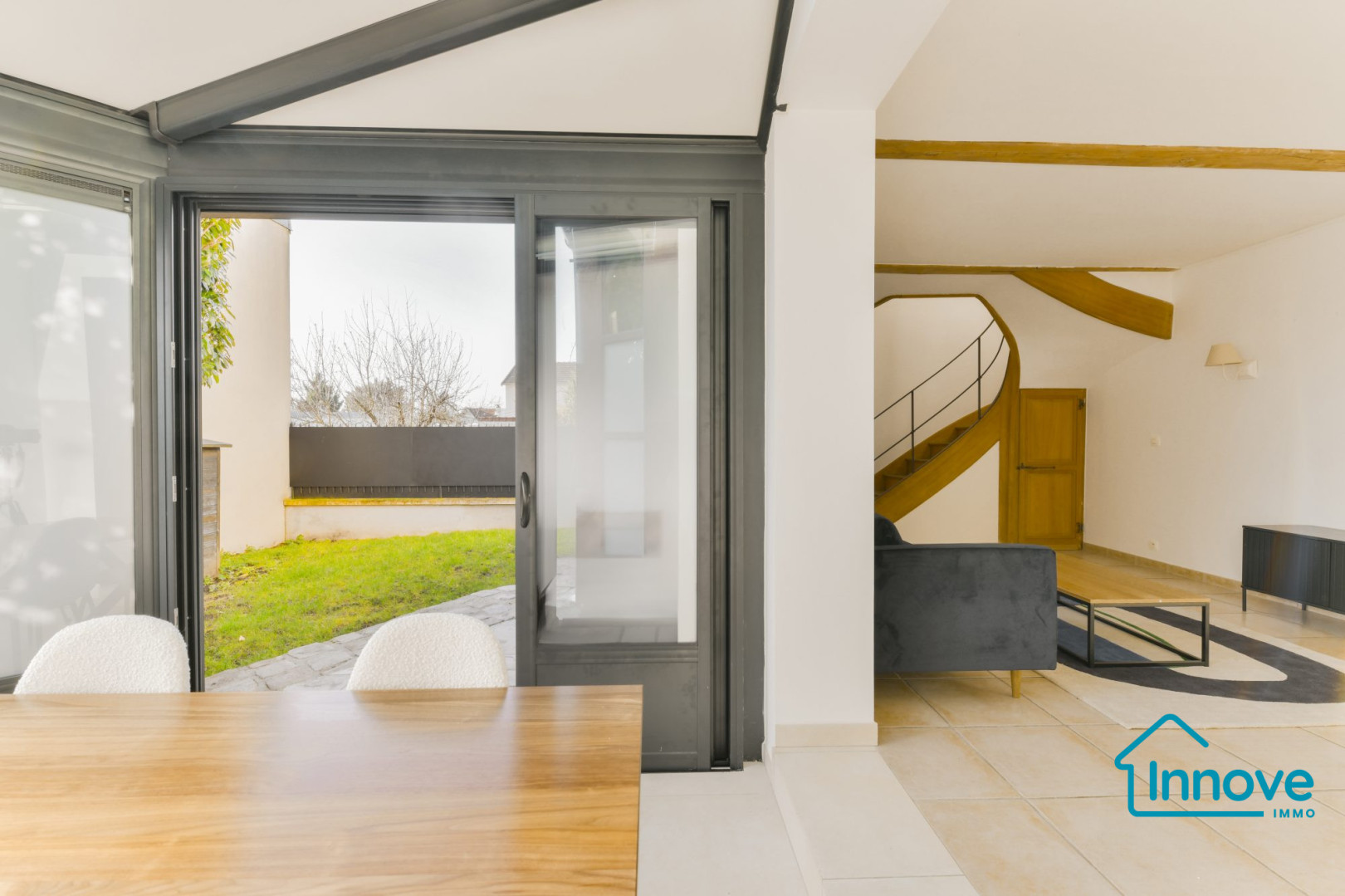 
                                                Vente
                                                 Maison avec jardin, au calme et proche centre ville