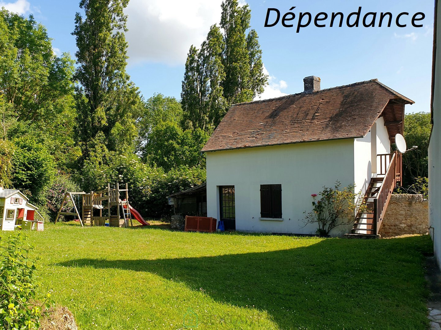 
                                                Vente
                                                 MAISON AVEC PISCINE 80KM PARIS OUEST