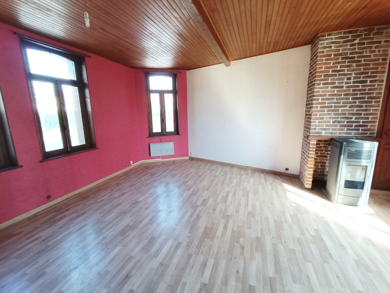 
                                                Vente
                                                 maison avec travaux Querrieu, 3 chambres et jardin