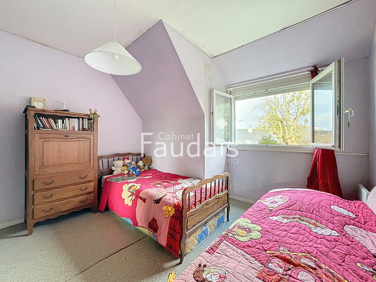 
                                                Vente
                                                 Maison avec véranda, 4 chambres, SAINT-LO proche des commodi