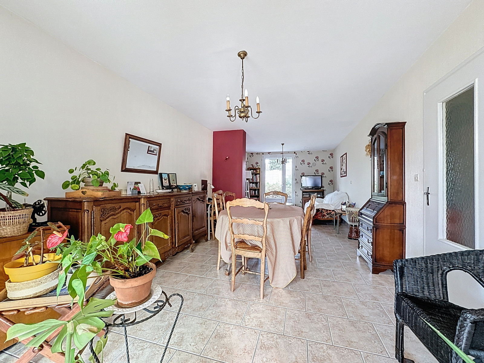 
                                                Vente
                                                 Maison avec véranda, 4 chambres, SAINT-LO proche des commodi