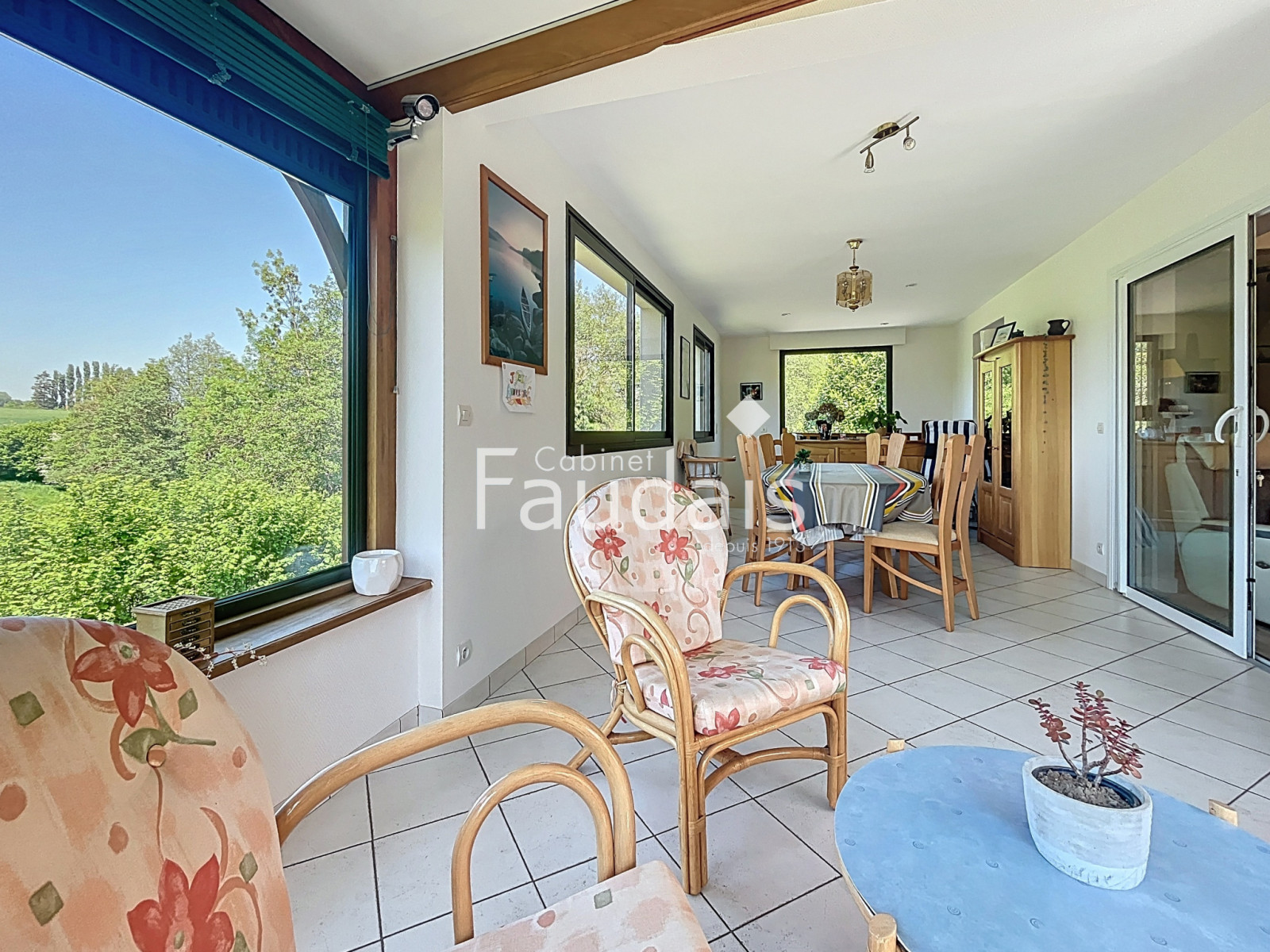 
                                                Vente
                                                 MAISON AVEC VIE DE PLAIN PIED - 10MN DE SAINT-LO