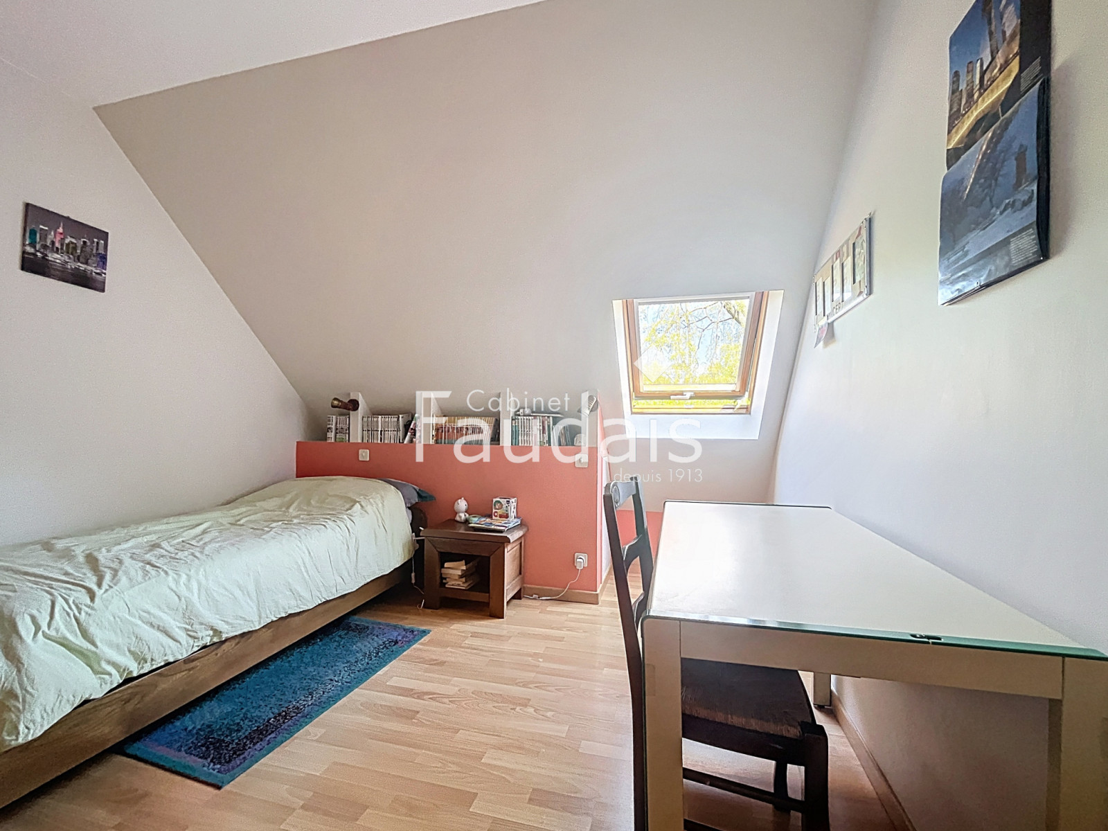 
                                                Vente
                                                 MAISON AVEC VIE DE PLAIN PIED - 10MN DE SAINT-LO