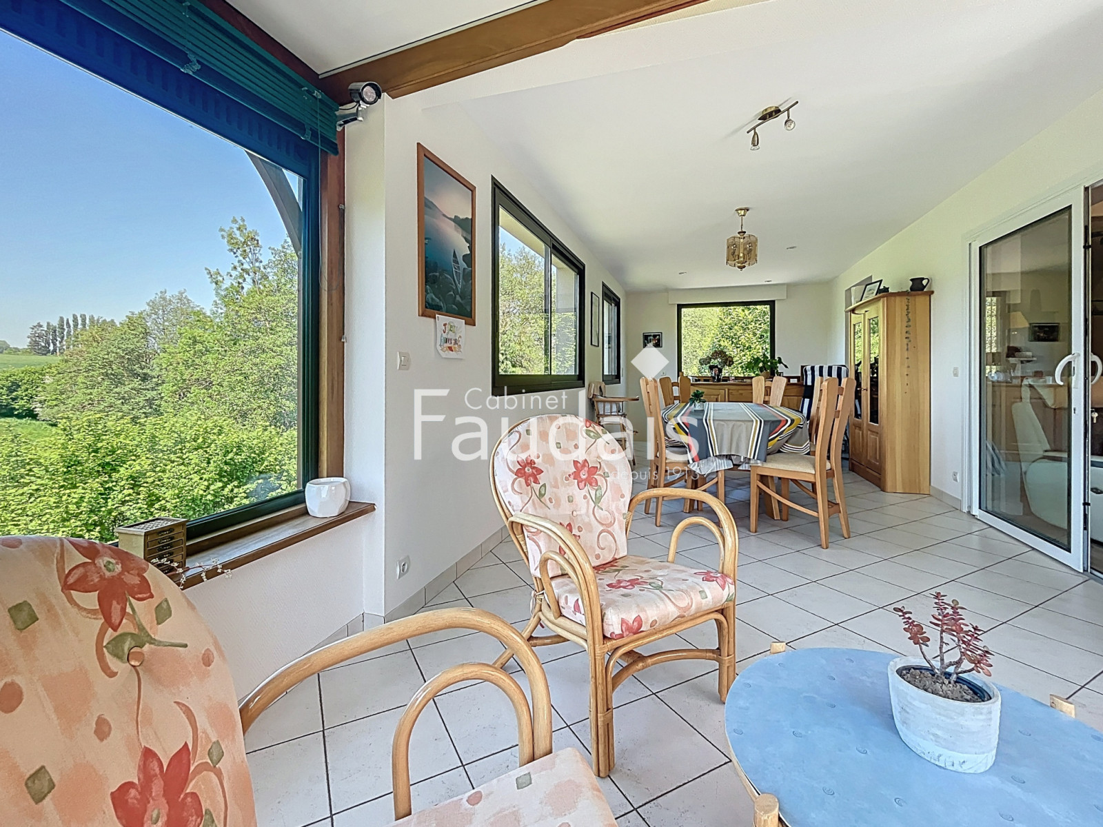 
                                                Vente
                                                 MAISON AVEC VIE DE PLAIN PIED - 10MN DE SAINT-LO