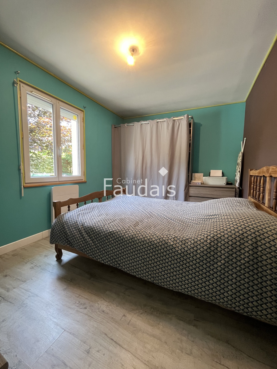 
                                                Vente
                                                 Maison avec vie de plain-pied Guilberville 1020 m2 de terrai