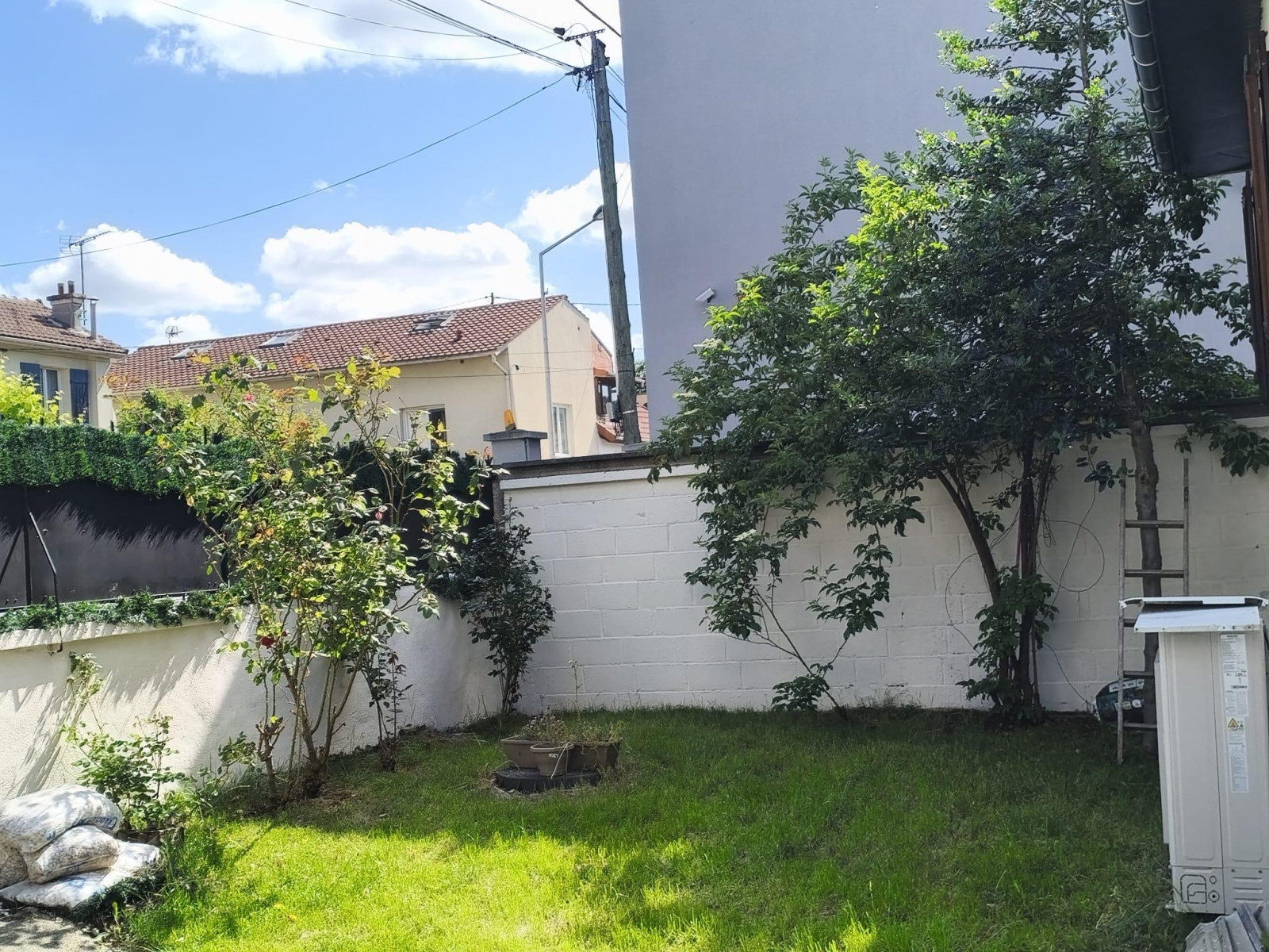 Vente
                                                 Maison bifamiliale à Saint-Denis