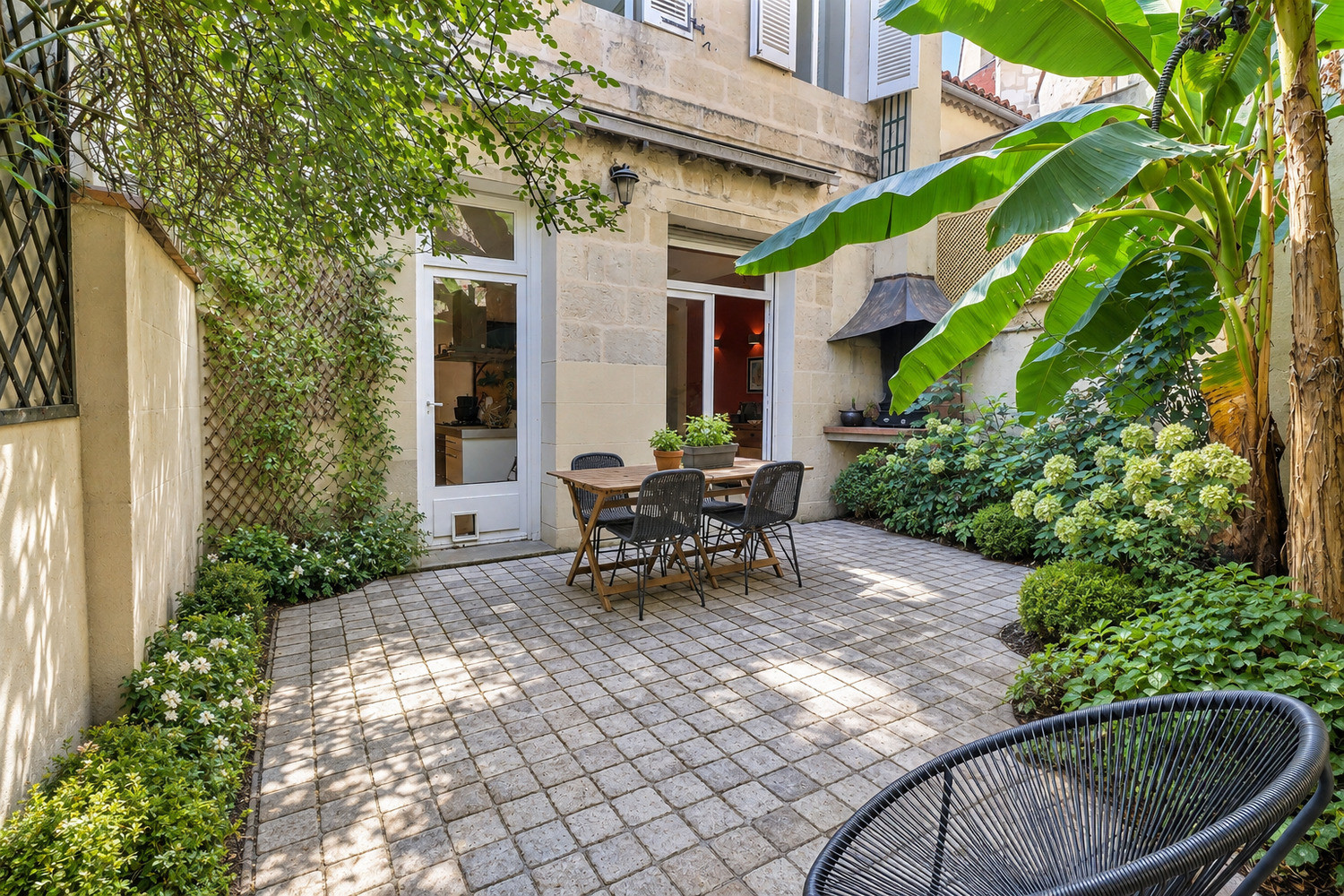 
                                                Vente
                                                 Maison bordelaise proche Jardin Public