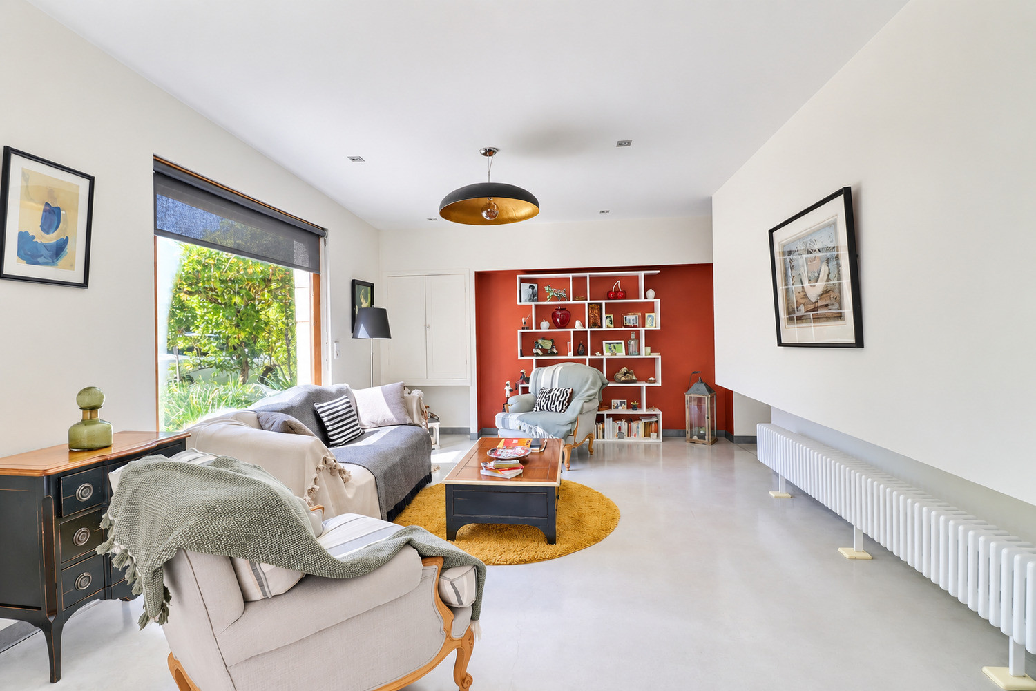 
                                                Vente
                                                 Maison bourgeoise de 237 m² avec piscine