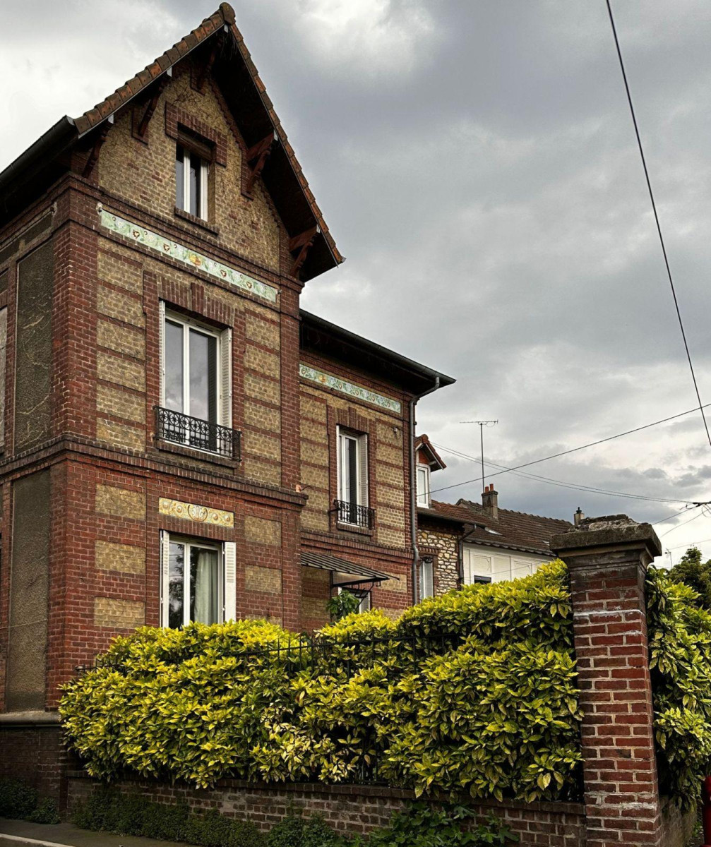 
                                                Colocation
                                                 Maison bourgeoise meulière en colocation