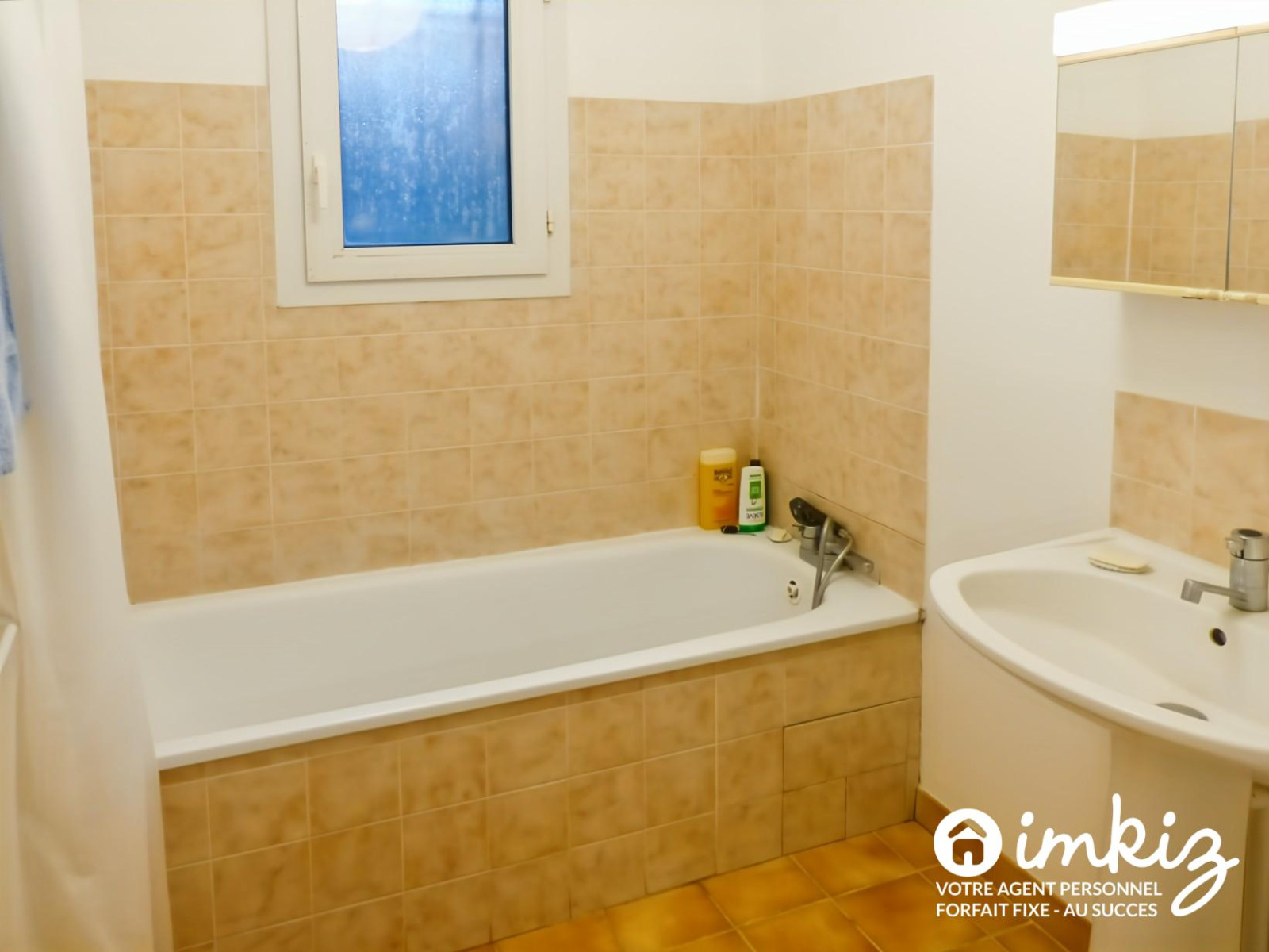 
                                                Vente
                                                 Maison calme, proche de la mer, 3 ch., avec patio