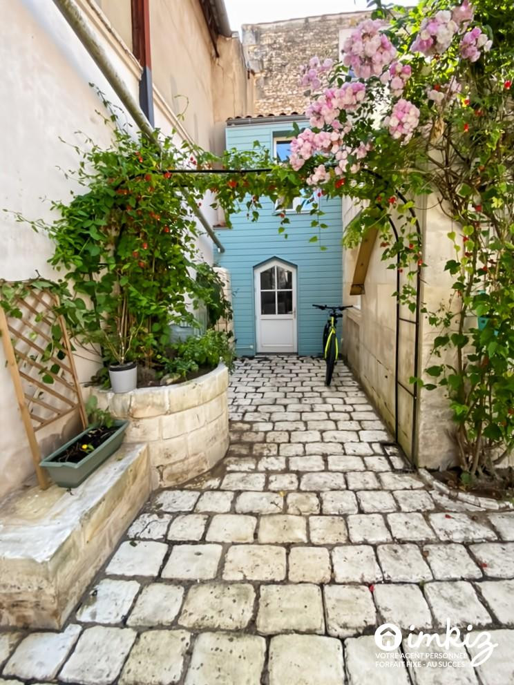 
                                                Vente
                                                 Maison centre ville avec cour interieur