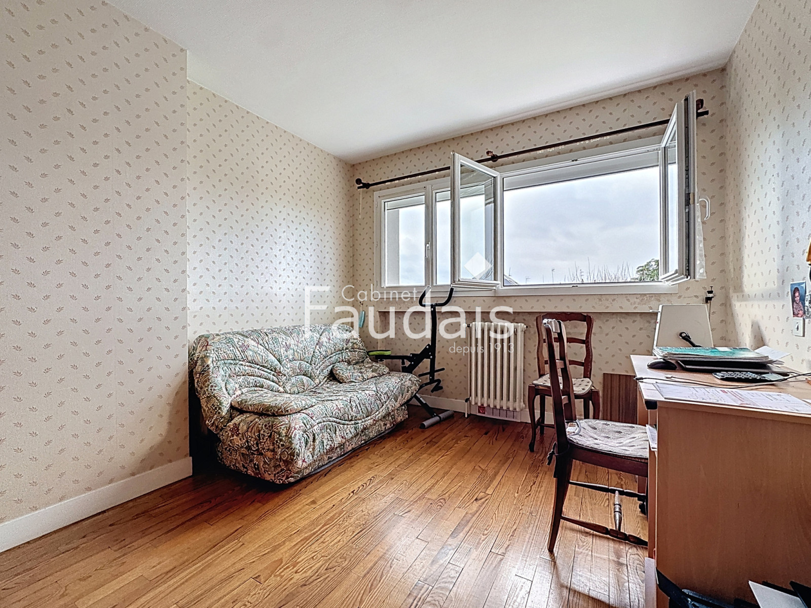 
                                                Vente
                                                 Maison centre ville de Saint-Lô 3 chambres  -529 m2 de terra