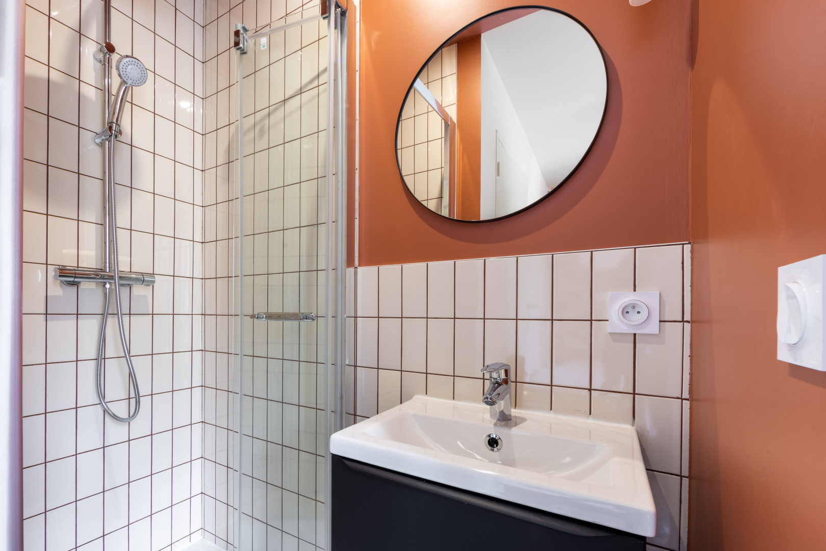 
                                                Location
                                                 Maison - Chambre 10m² - Issy-Les-Moulineaux - 978€/mois CC