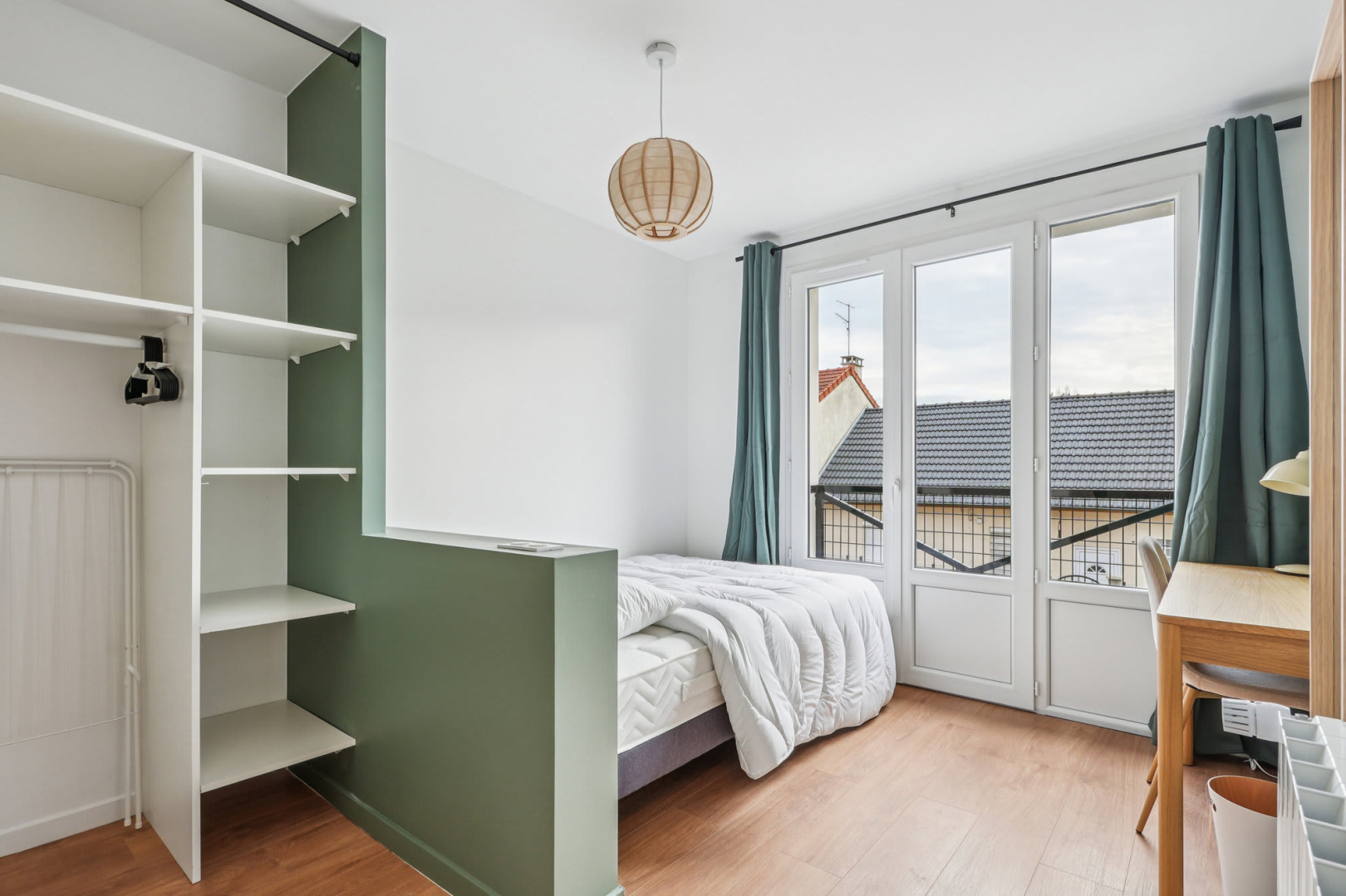 
                                                Colocation
                                                 Maison - Chambre 11.62m² - Villejuif - 970€/mois CC