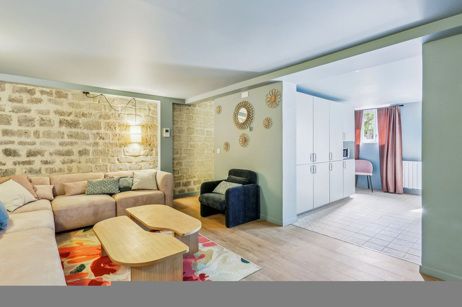 
                                                Colocation
                                                 Maison - Chambre 11.8m² - Montreuil - 1050€/mois CC