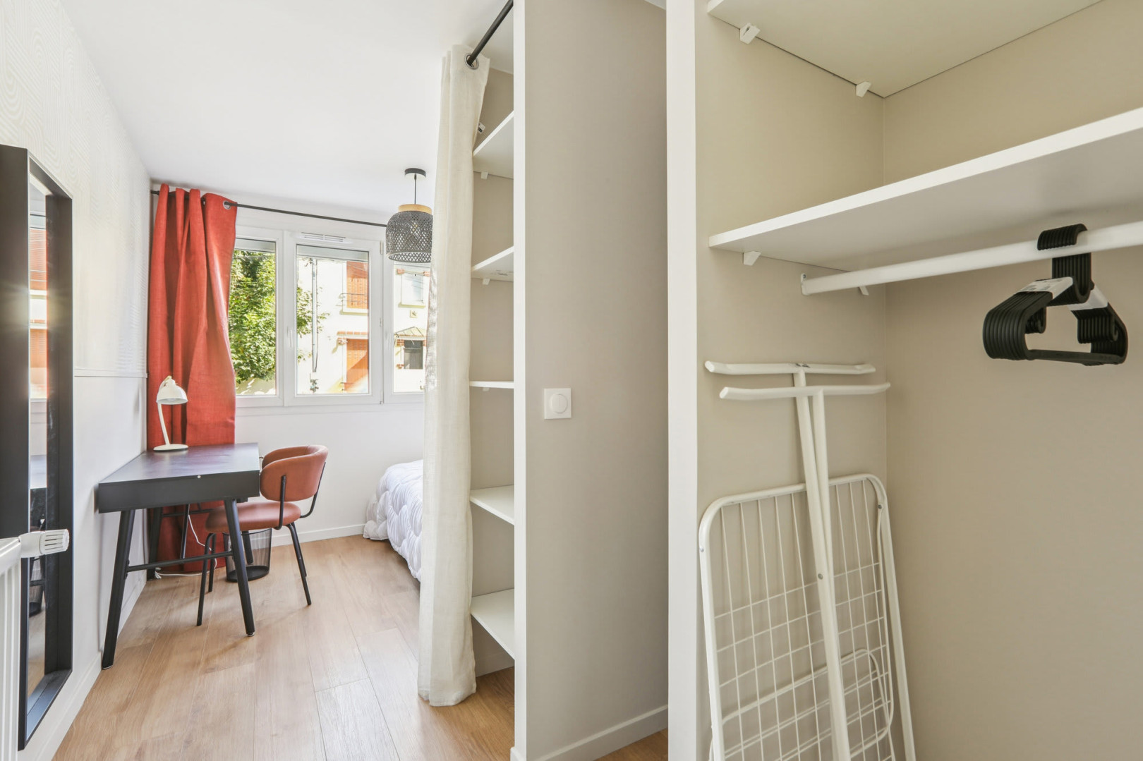 
                                                Colocation
                                                 Maison - Chambre 11.95m² - Villejuif - 970€/mois CC