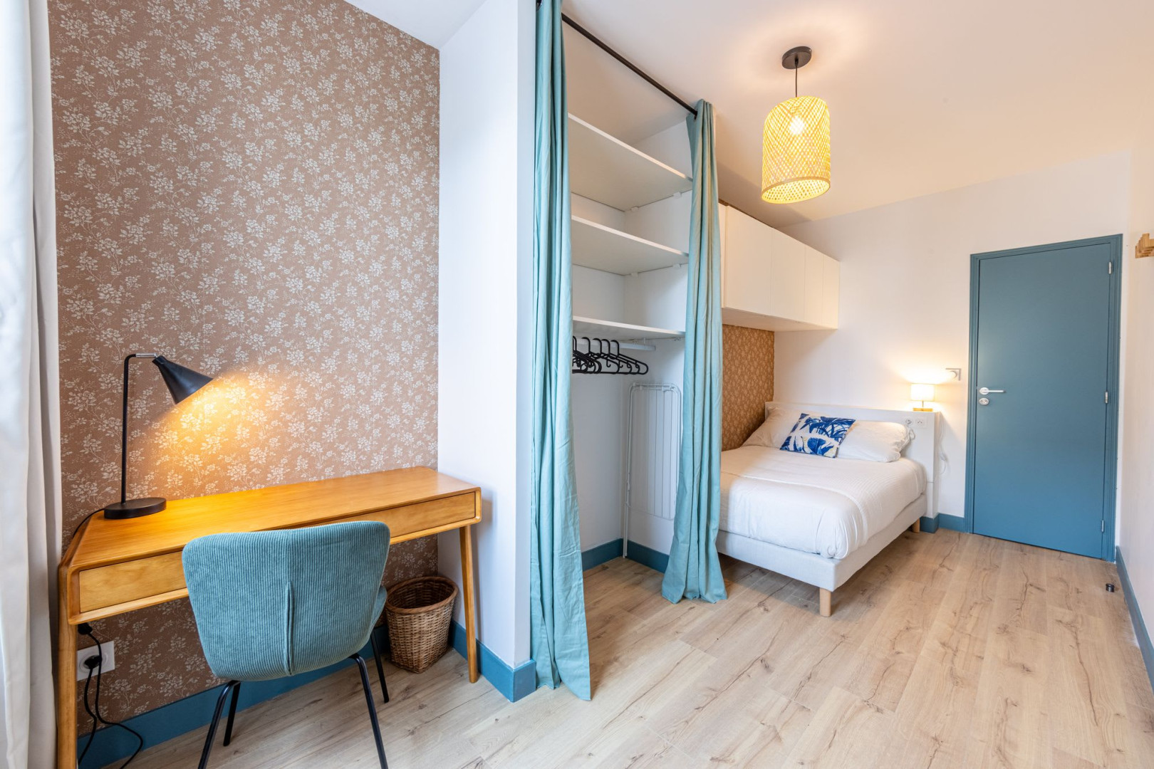 
                                                Location
                                                 Maison - Chambre 12.8m² - Creteil - 860€/mois CC