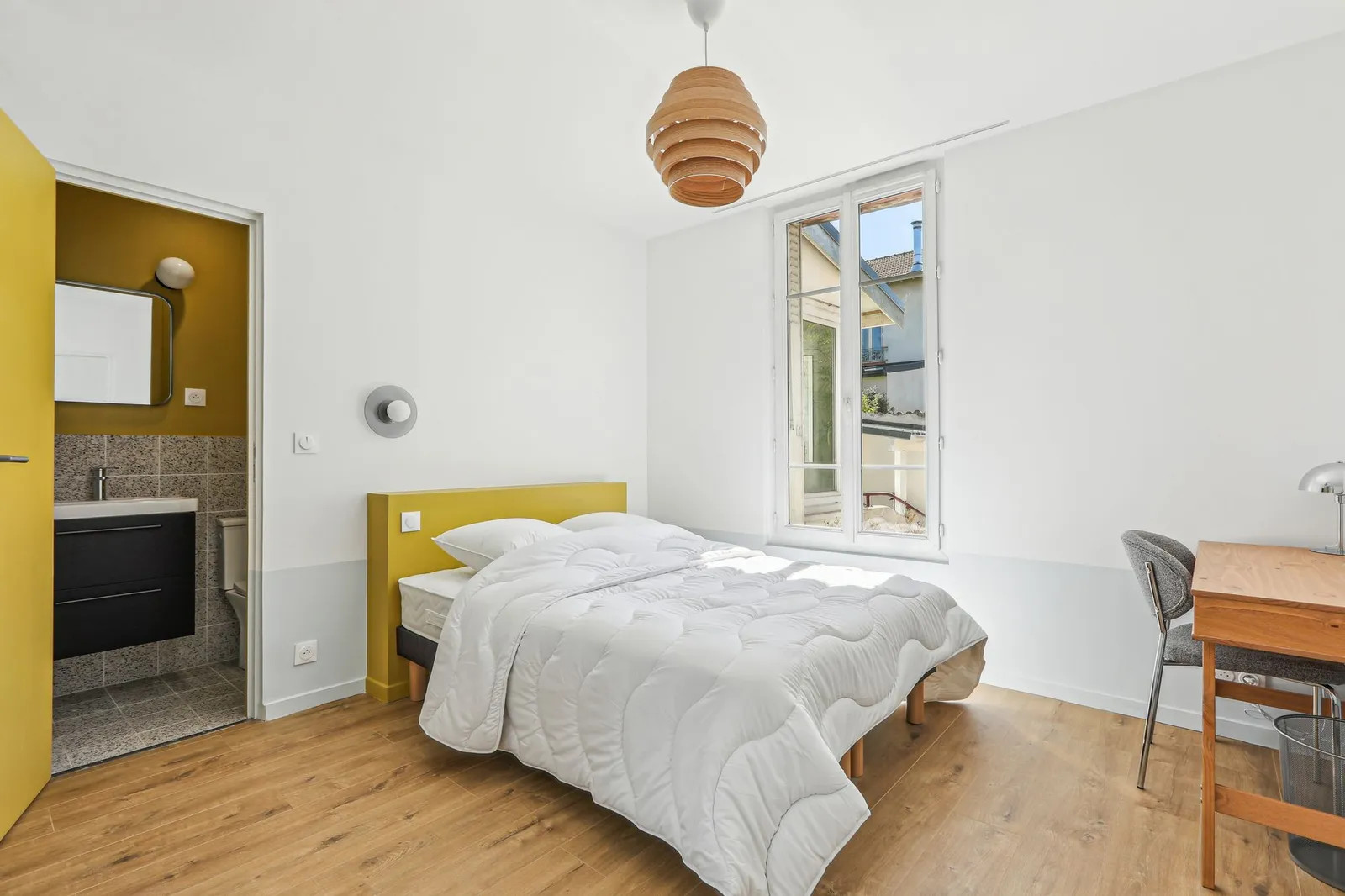 
                                                Colocation
                                                 Maison - Chambre 12.95m² - Colombes - 950€/mois CC
