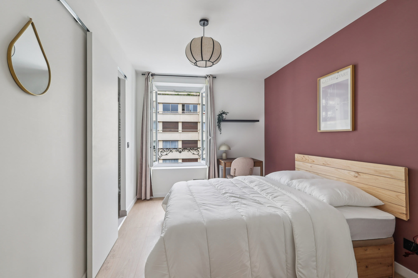 
                                                Colocation
                                                 Maison - Chambre 12m² - Boulogne-Billancourt - 1129€/mois CC