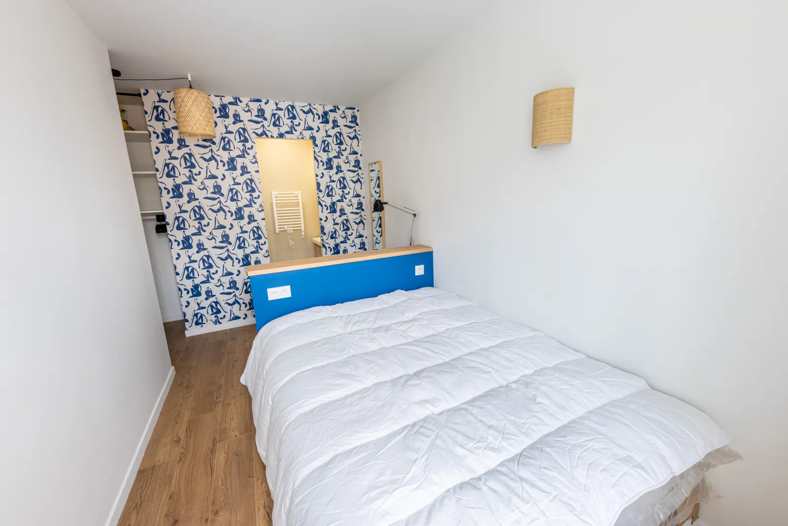 
                                                Colocation
                                                 Maison - Chambre 13m² - Issy-les-Moulineaux - 999€/mois CC