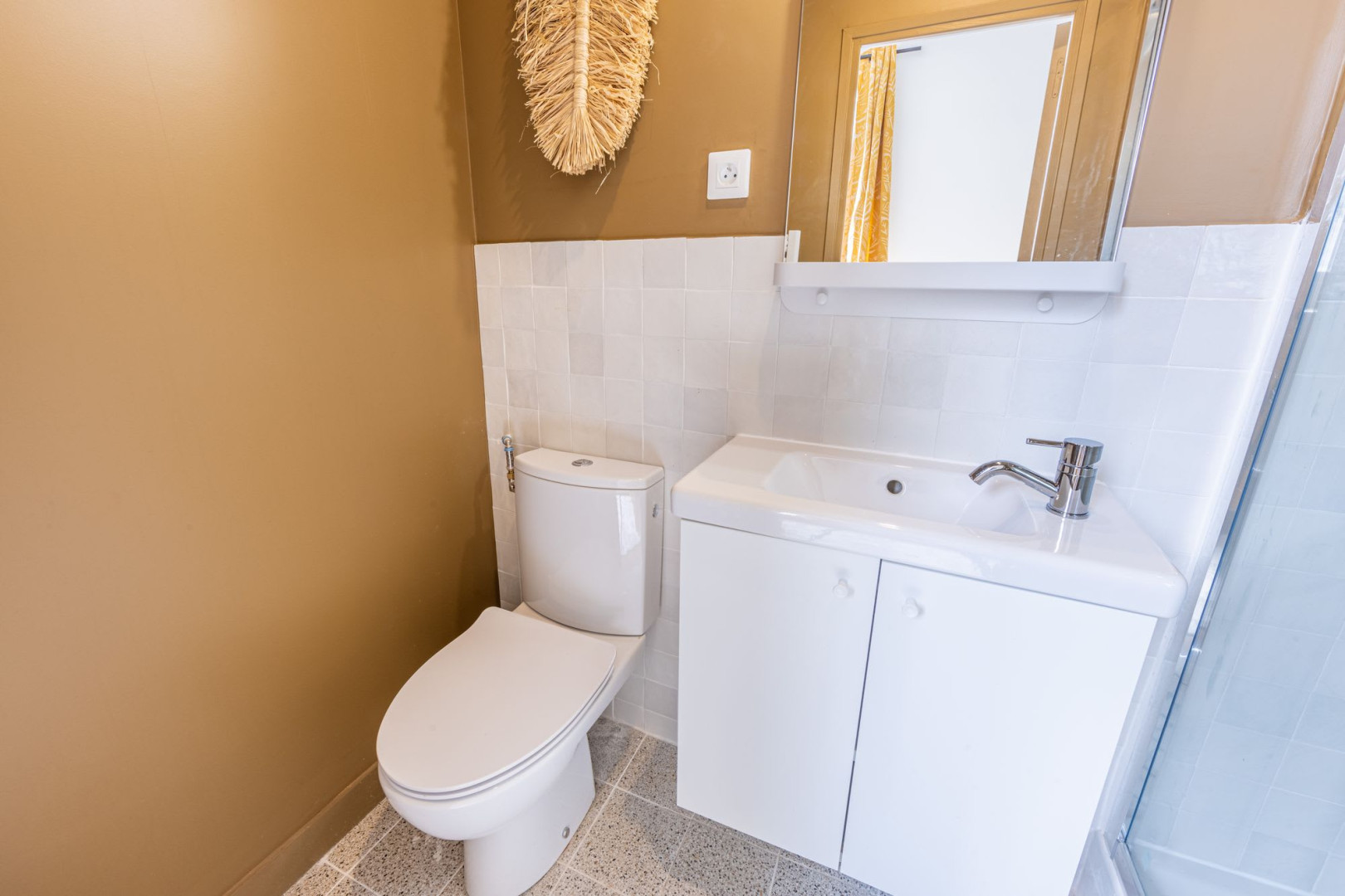 
                                                Colocation
                                                 Maison - Chambre 13m² - Paris - 1245€/mois CC