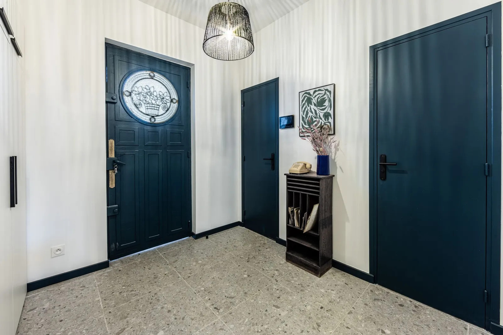 
                                                Colocation
                                                 Maison - Chambre 14m² - Chatillon - 950€/mois CC