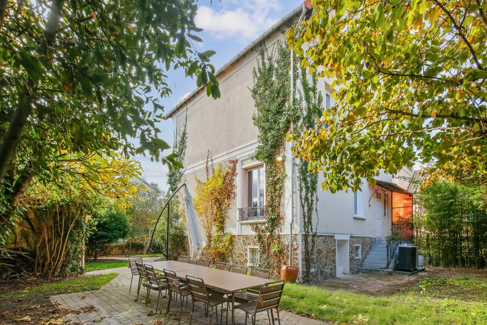 
                                                Colocation
                                                 Maison - Chambre 14m² - Colombes - 959€/mois CC