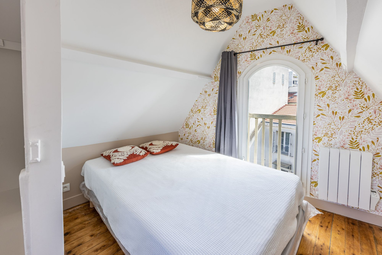 
                                                Colocation
                                                 Maison - Chambre 15m² - Paris - 1115€/mois CC
