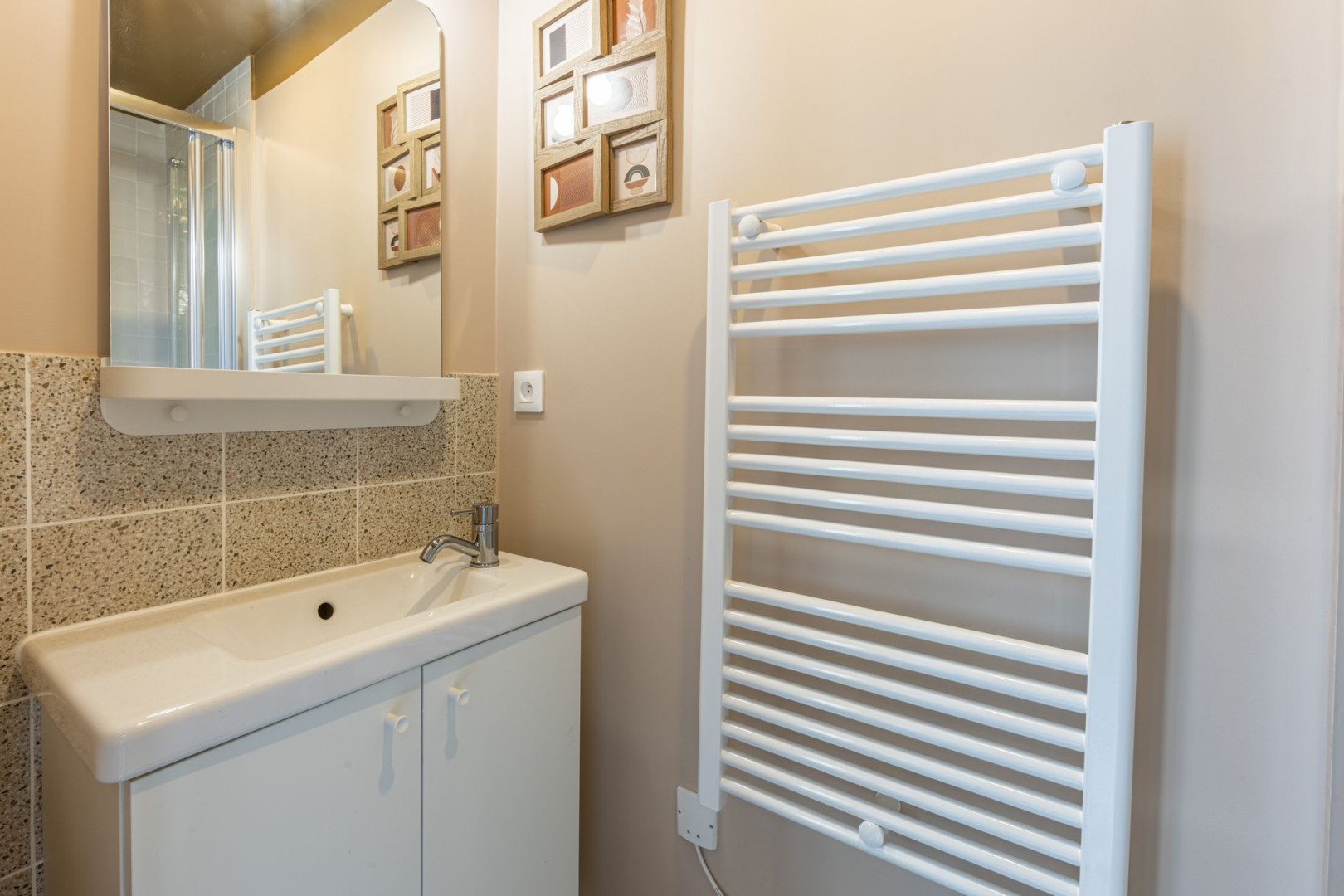 
                                                Colocation
                                                 Maison - Chambre 15m² - Paris - 1115€/mois CC