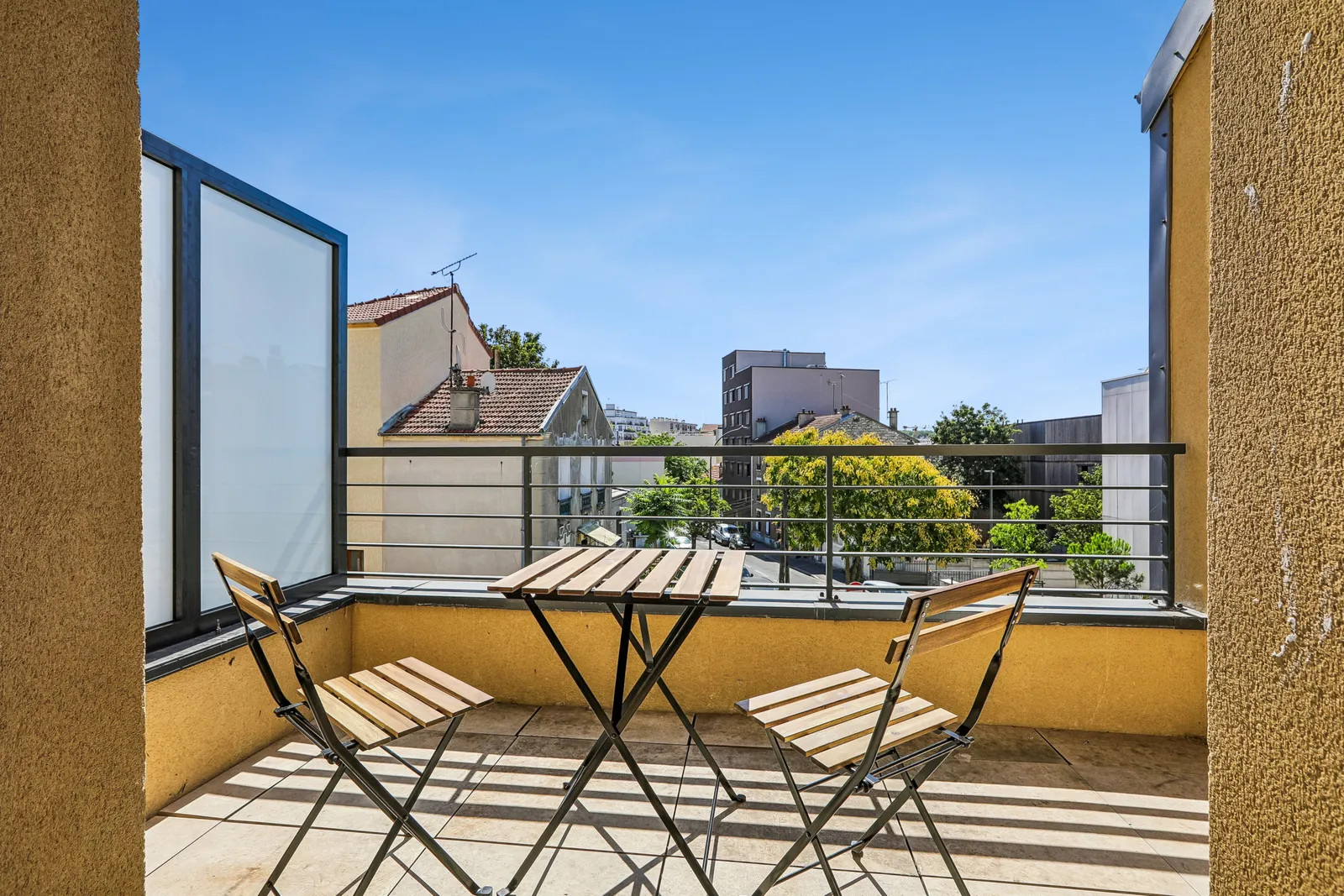 
                                                Colocation
                                                 Maison - Chambre 16.2m² - Montreuil - 1348€/mois CC