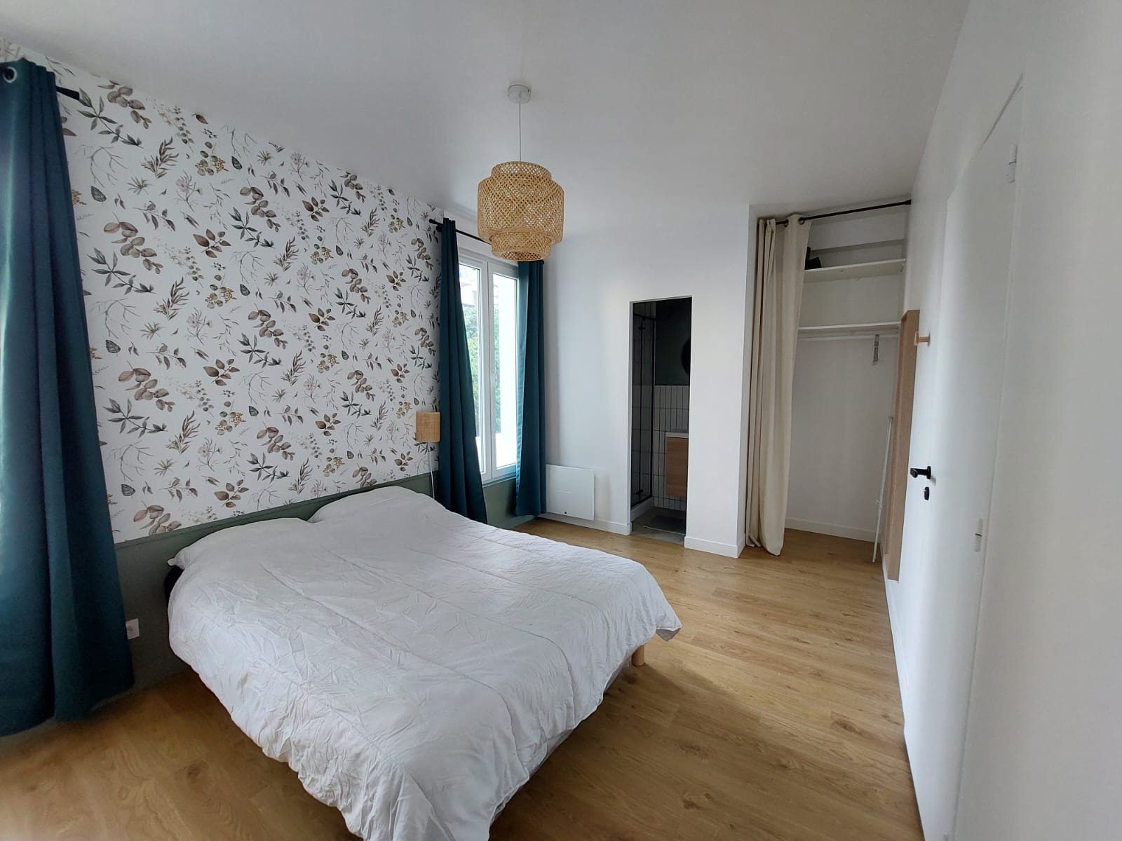 
                                                Location
                                                 Maison - Chambre 16.2m² - Villejuif - 956€/mois CC