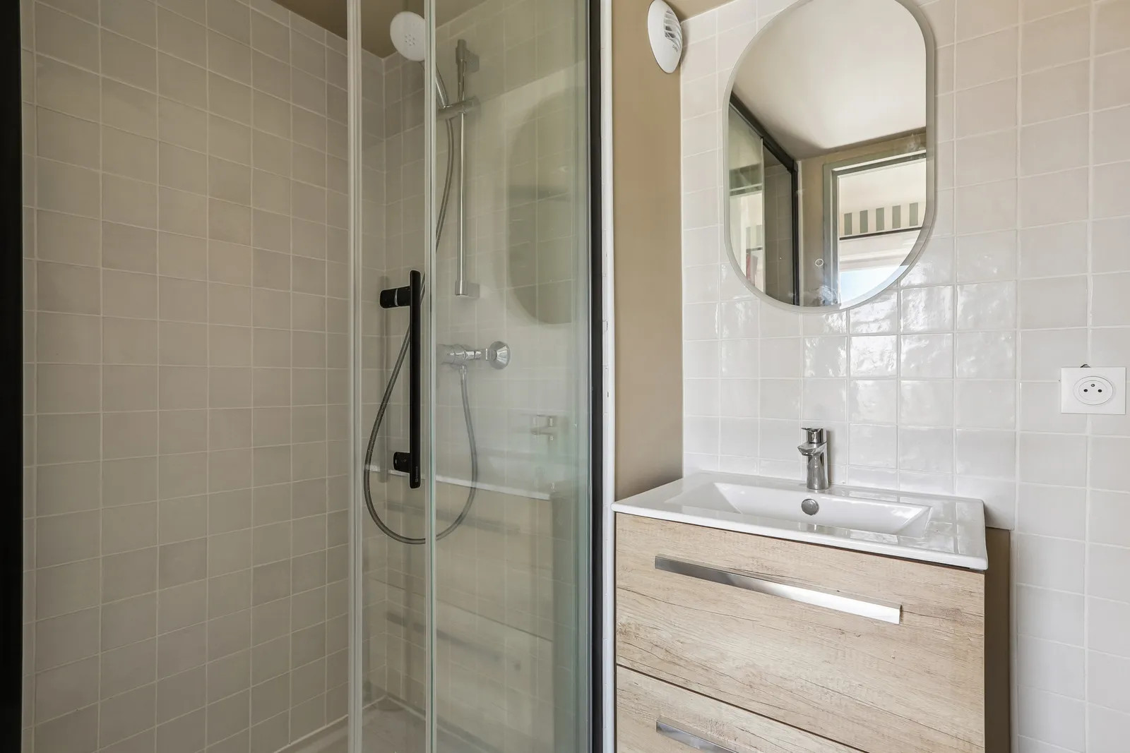 
                                                Colocation
                                                 Maison - Chambre 24.2m² - Montreuil - 1348€/mois CC