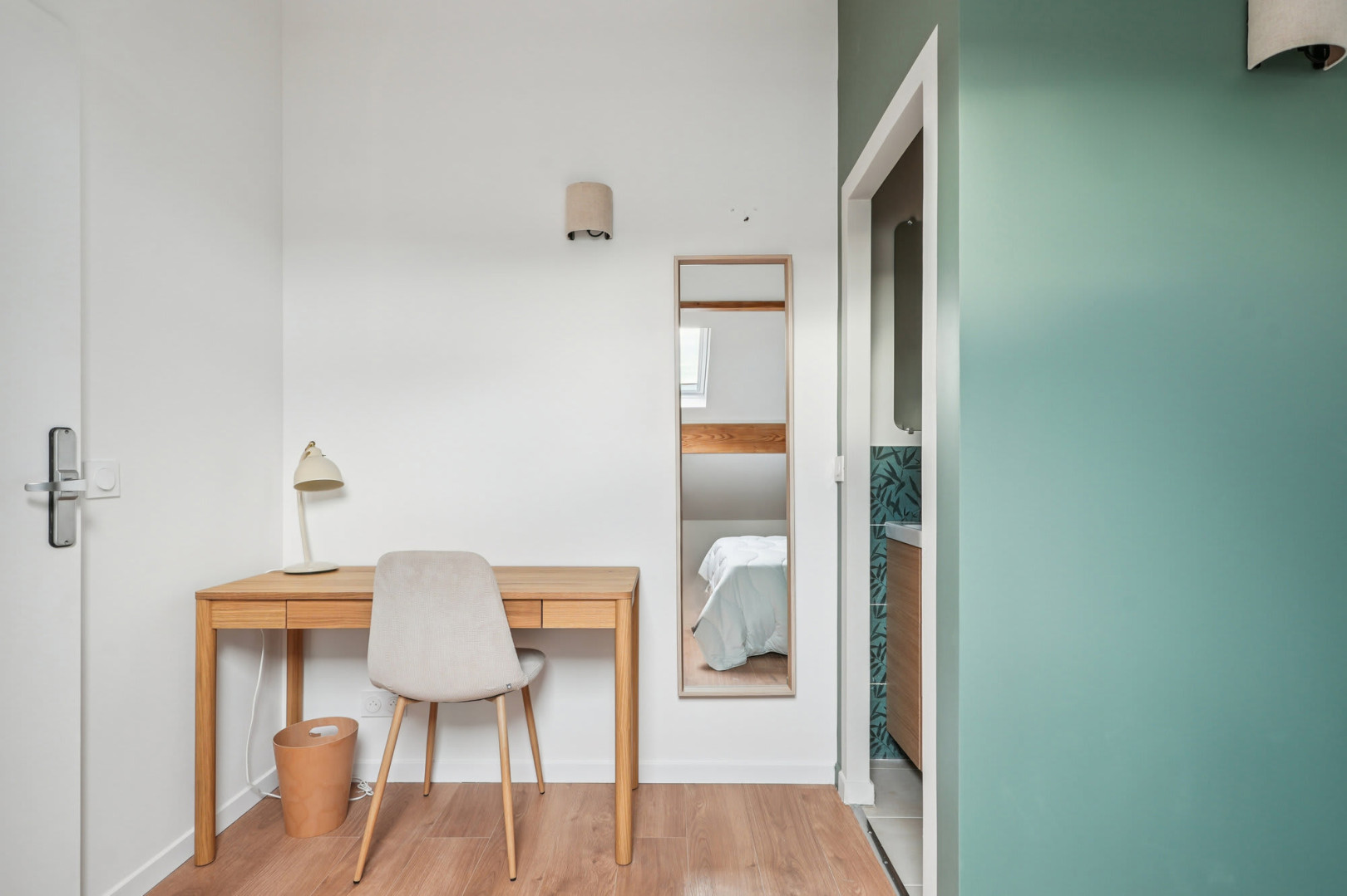 
                                                Colocation
                                                 Maison - Chambre 9.38m² - Villejuif - 893€/mois CC