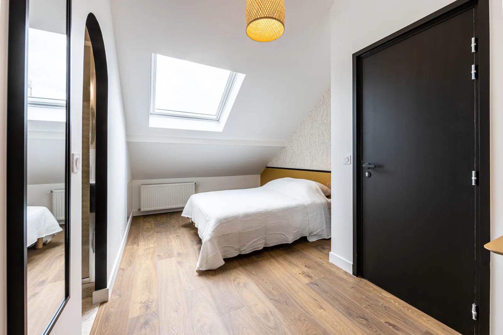 
                                                Colocation
                                                 Maison - Chambre 9.3m² - Asnieres-sur-Seine - 890€/mois CC