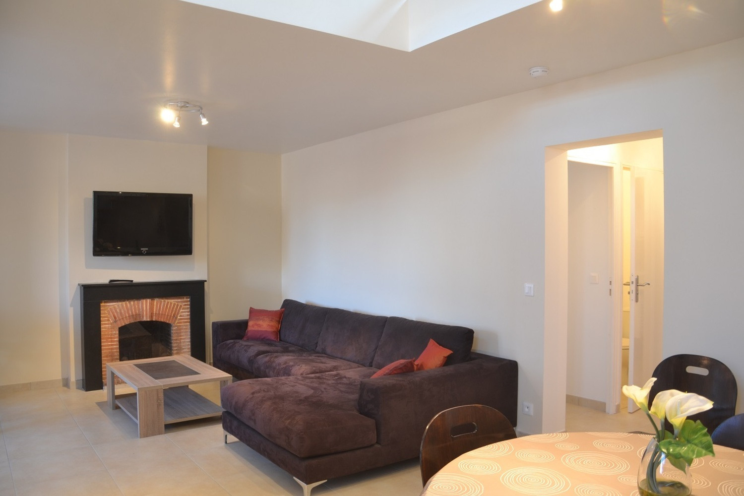 
                                                Location
                                                 Maison Coin Joli