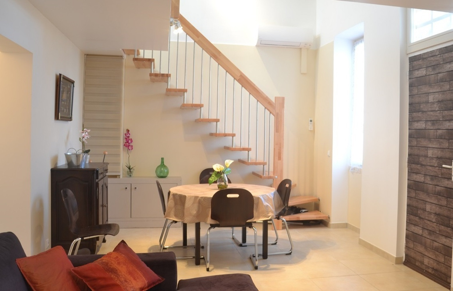 
                                                Location
                                                 Maison Coin Joli